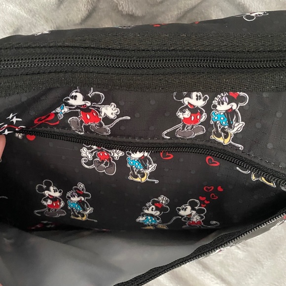 NWOT Mickey & Minnie LeSportsac Hobo Bag - Picture 3 of 14